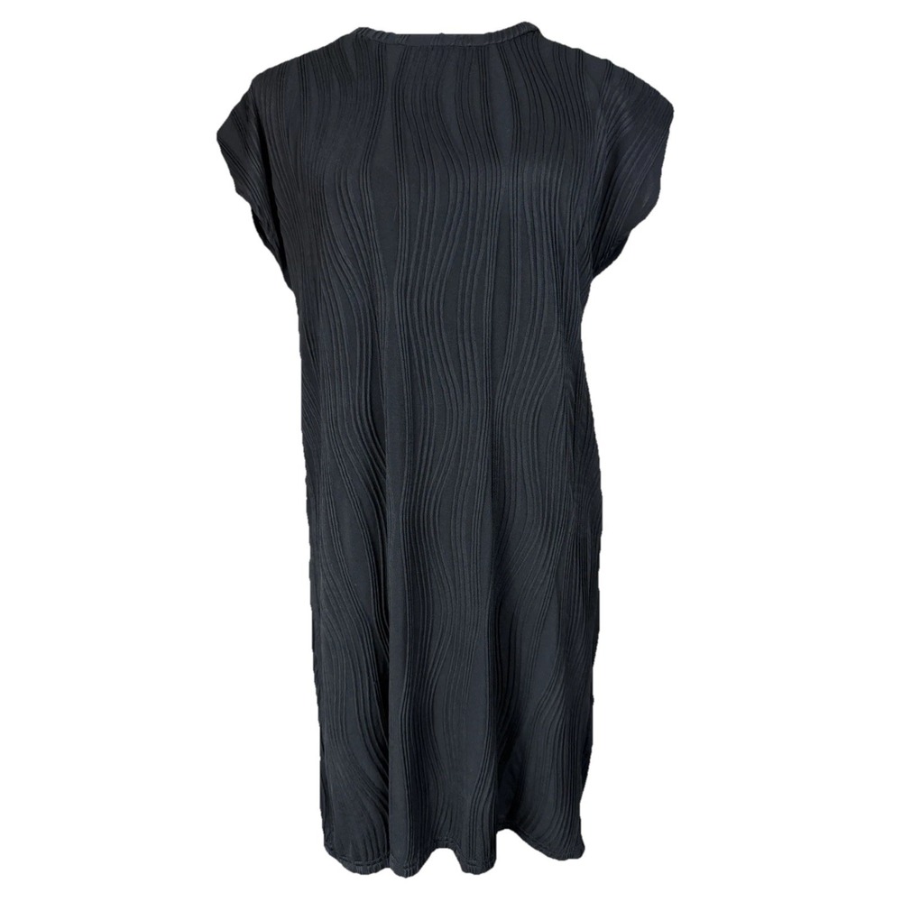 YYA Women's Black Shift‎ Dress M Rippled Texture Material Shoulder Pads Classic